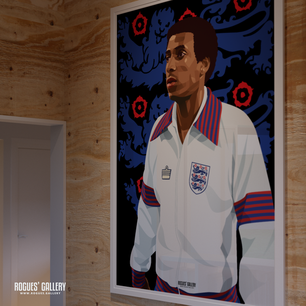 Viv Anderson first black England memorabilia signed poster Nottingham Forest full back