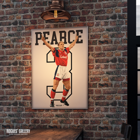 Stuart Pearce signed Nottingham Forest memorabilia captain full back greatest poster City Ground
